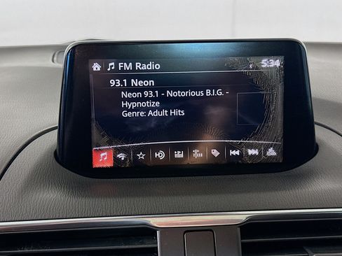 Used 2018 MAZDA MAZDA3 Grand Touring FWD image 21