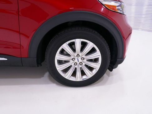 Certified 2022 Ford Explorer Limited w/ Hybrid Equipment Group 310A RWD image 4