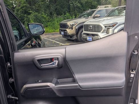 Certified 2019 Toyota Tacoma TRD Pro AWD/4WD image 16