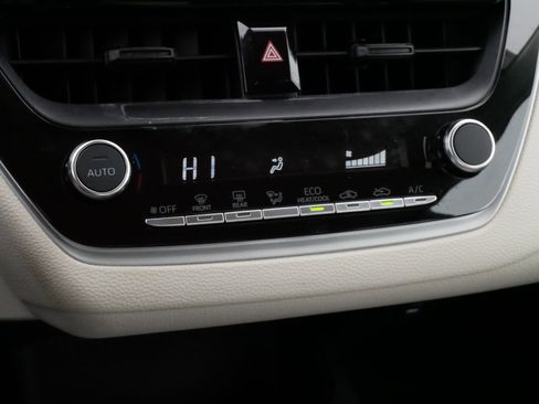 Certified 2025 Toyota Corolla LE image 23