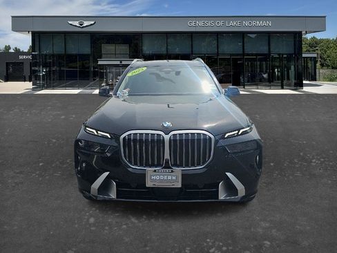 Used 2025 BMW X7 xDrive40i w/ Premium Package AWD/4WD image 2