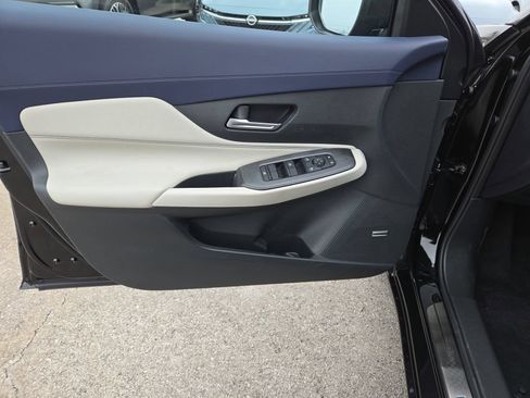 New 2026 Nissan Sentra SR FWD image 11