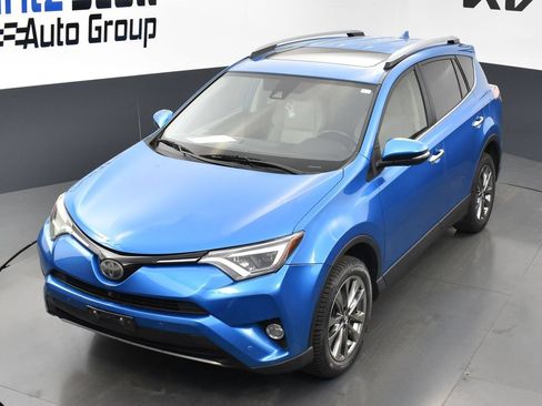 Used 2018 Toyota RAV4 Limited w/ Advanced Technology Package AWD/4WD image 9