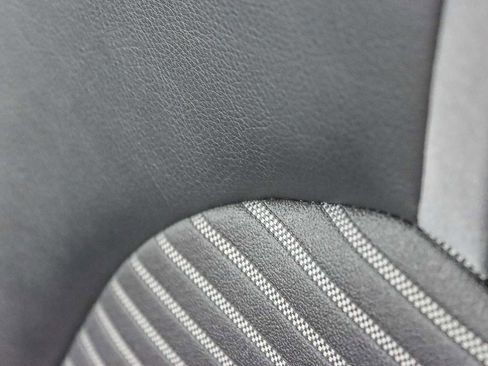 Used 2021 Toyota Camry SE image 24