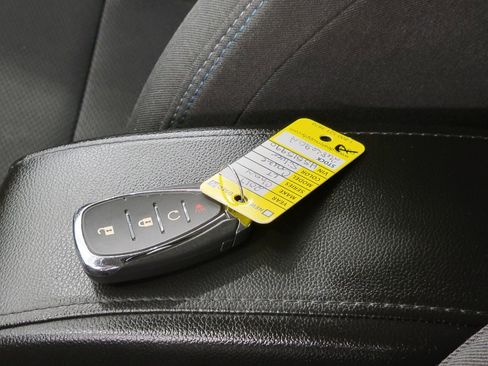 Used 2017 Chevrolet Cruze LT w/ Convenience Package image 25