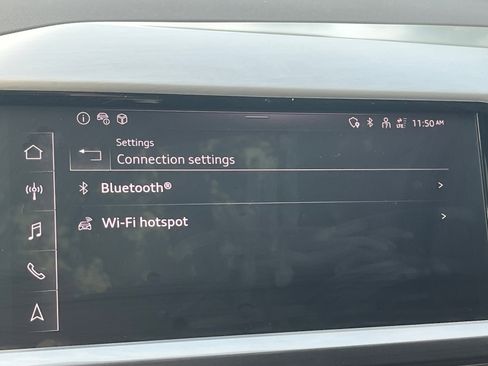 Used 2025 Audi Q4 e-tron Premium Plus image 61