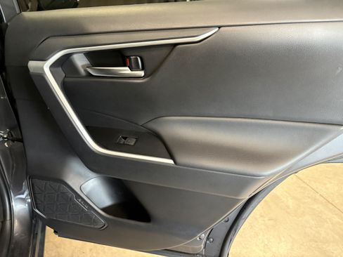 Certified 2025 Toyota RAV4 XLE AWD/4WD image 33