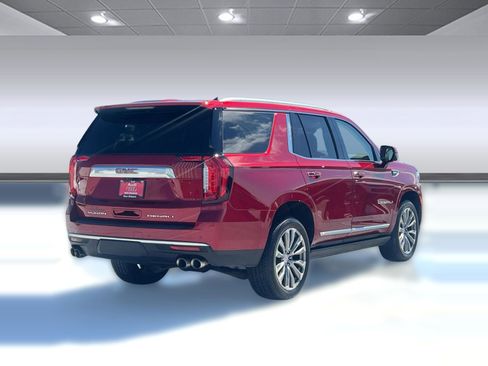 Used 2021 GMC Yukon Denali w/ Denali Premium Package image 9