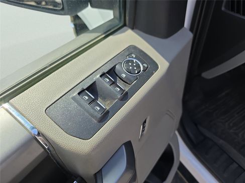 Used 2020 Ford F150 XLT w/ Equipment Group 302A Luxury image 18