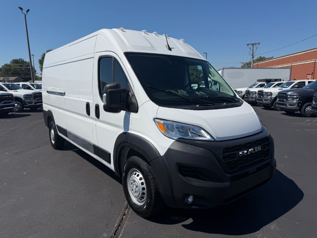 Used 2025 RAM ProMaster 3500 w/ Convenience Group FWD image 1