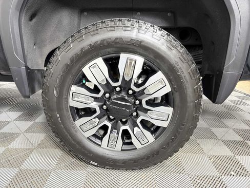 Used 2024 GMC Sierra 2500 Denali w/ Denali Reserve Package AWD/4WD image 18