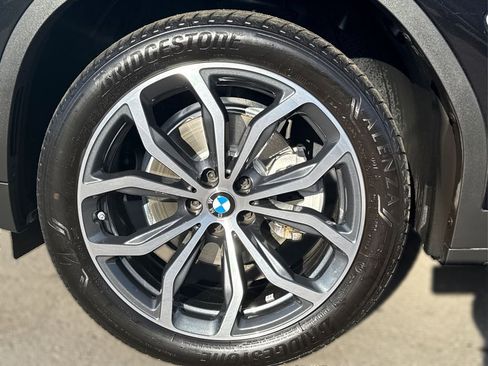 Used 2025 BMW X4 xDrive30i w/ Premium Package AWD/4WD image 39