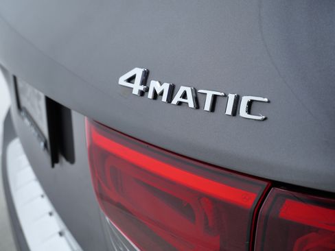 Certified 2021 Mercedes-Benz GLB 250 4MATIC image 6