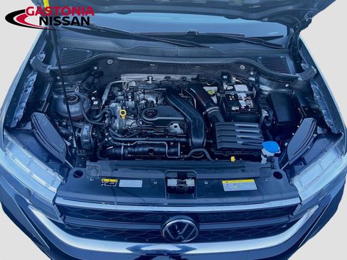 Used 2024 Volkswagen Taos SE image 38