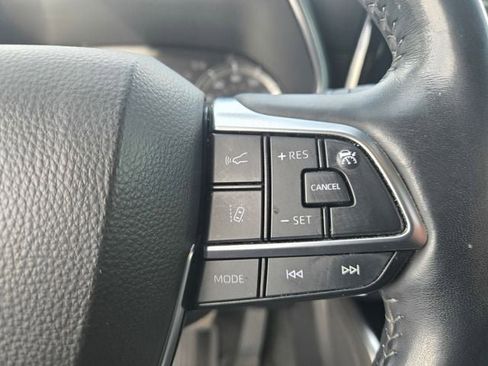 Certified 2021 Toyota Highlander Limited FWD image 22