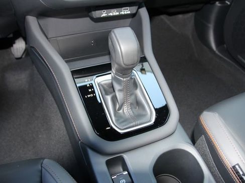 Used 2025 Subaru Forester Sport image 25