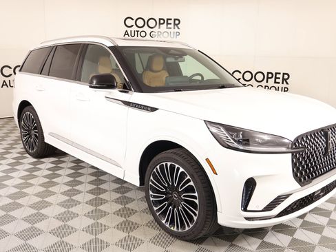 New 2026 Lincoln Aviator Black Label AWD/4WD image 1