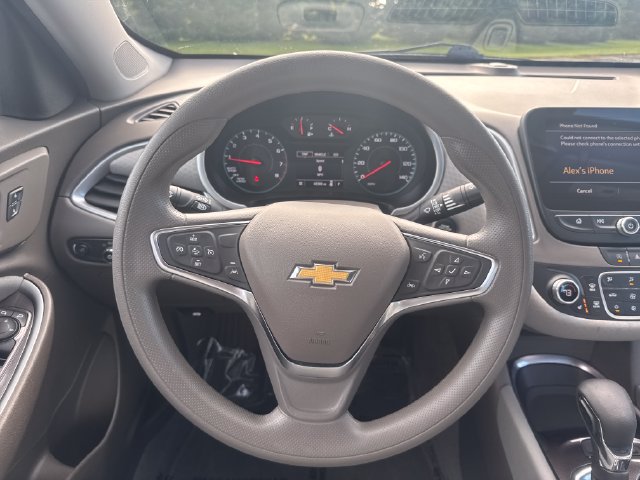 Used 2025 Chevrolet Malibu LT FWD image 17