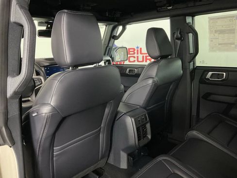 New 2026 Ford Bronco Outer Banks AWD/4WD image 15