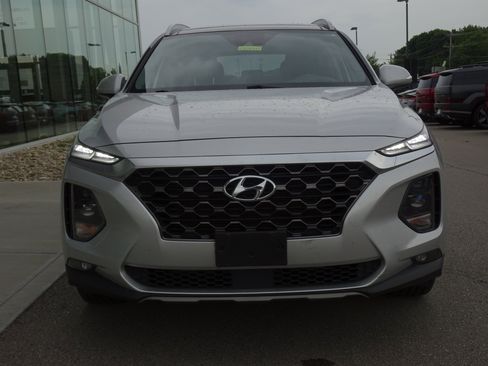 Used 2019 Hyundai Santa Fe Limited FWD image 7