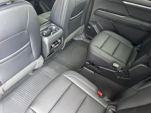 New 2026 GMC Acadia Elevation w/ Elevation Premium Package AWD/4WD image 12