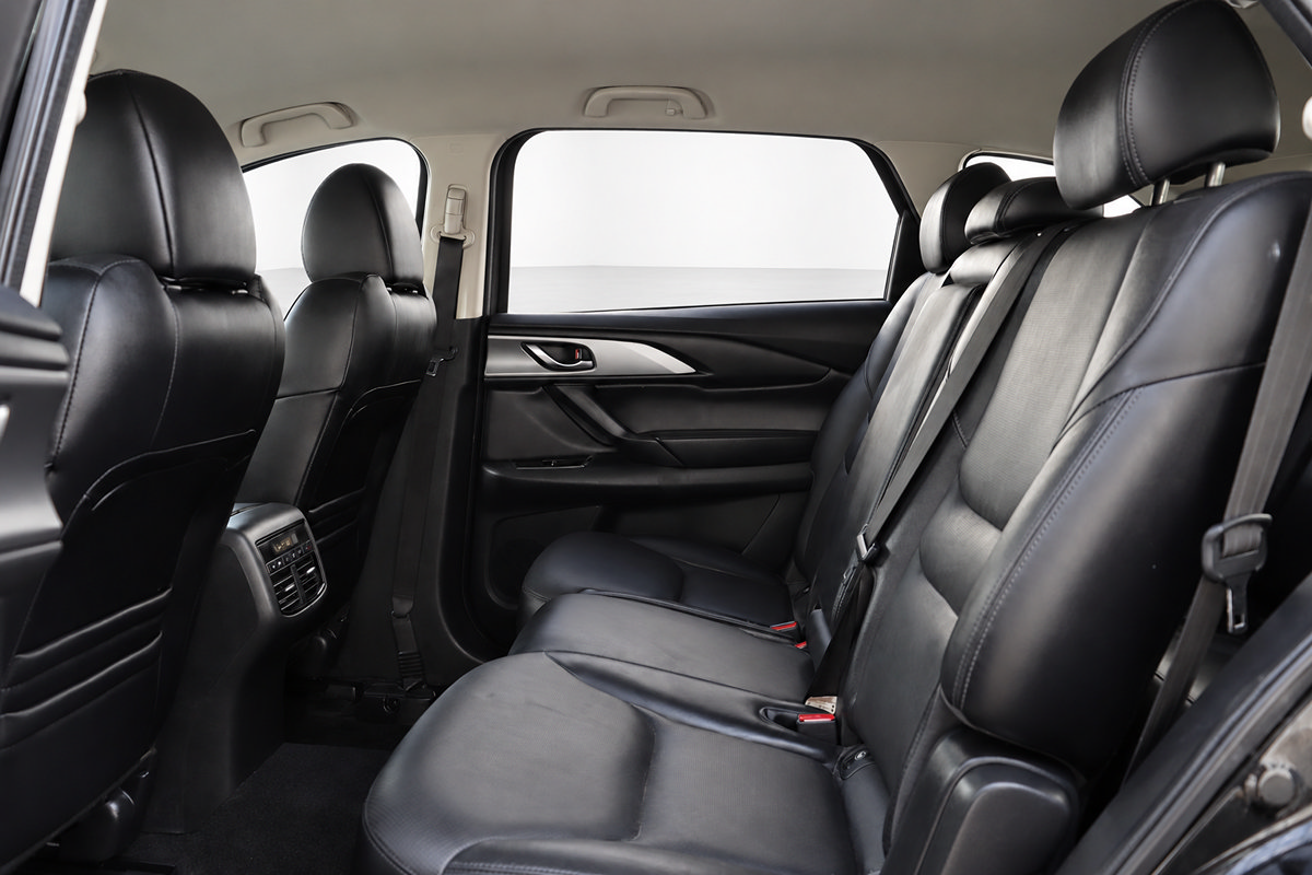 Used 2021 MAZDA CX-9 Touring FWD image 18