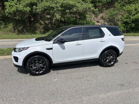 Used 2019 Land Rover Discovery Sport HSE AWD/4WD image 3