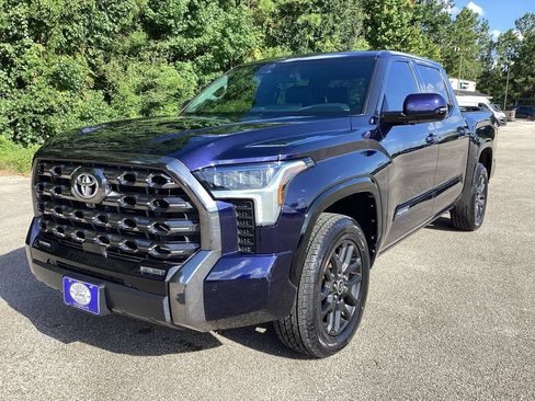 Used 2023 Toyota Tundra Platinum AWD/4WD image 3