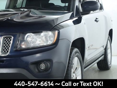 Used 2014 Jeep Compass Latitude image 3