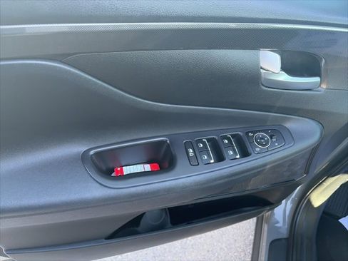 Used 2021 Hyundai Santa Fe SEL image 17