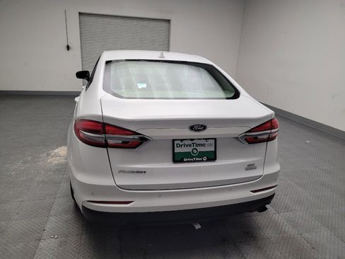 Used 2019 Ford Fusion SE image 6