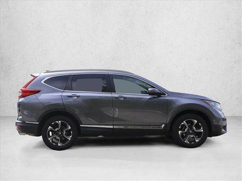 Used 2018 Honda CR-V Touring image 4