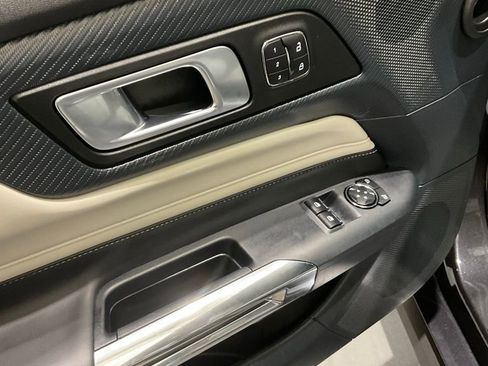 Used 2024 Ford Mustang Premium image 7