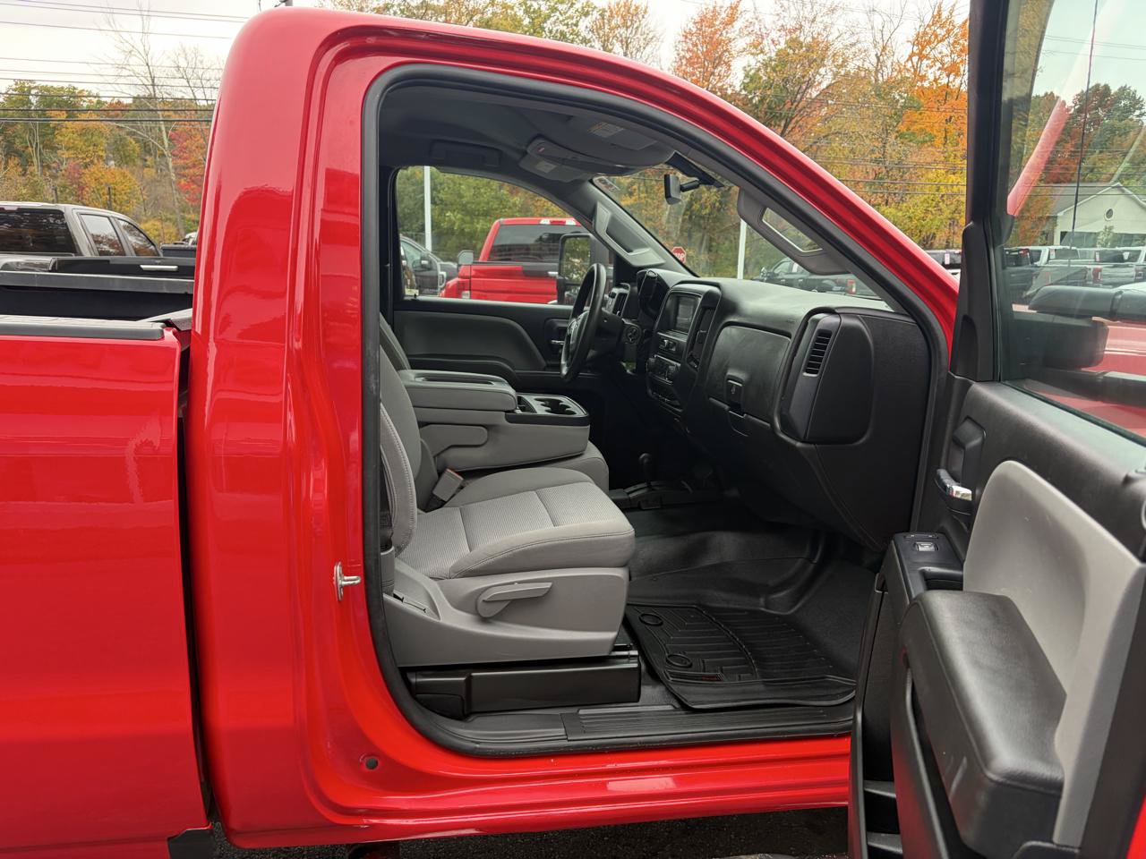 Used 2018 GMC Sierra 2500 4x4 Regular Cab w/ Sierra Convenience Package image 32