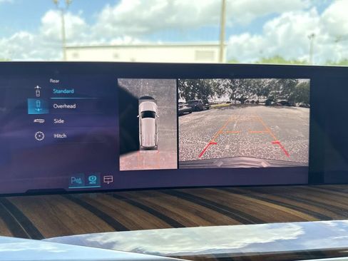 New 2026 Cadillac Escalade Platinum Luxury w/ LPO, Radiant Package AWD/4WD image 26