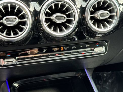 Used 2021 Mercedes-Benz GLA 250 image 23