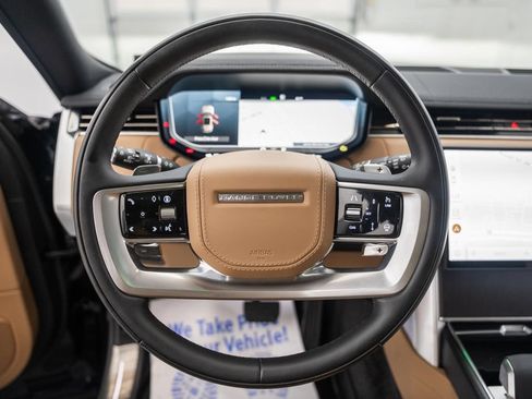 Used 2025 Land Rover Range Rover SE AWD/4WD image 31