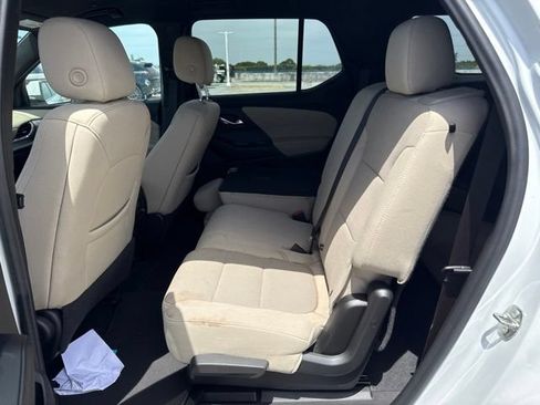 Used 2023 Chevrolet Traverse LS w/ Safety Package FWD image 3