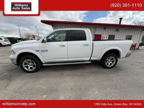 Used 2015 RAM 1500 Laramie w/ Convenience Group AWD/4WD image 6