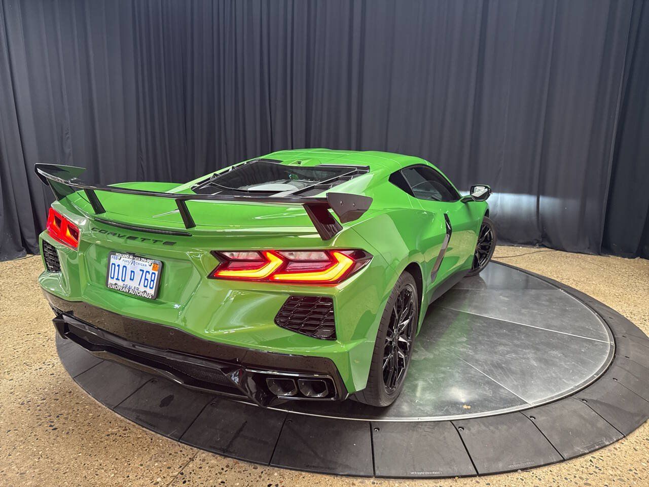 Used 2026 Chevrolet Corvette Stingray Preferred Cpe w/ Battery Protection Package RWD image 6