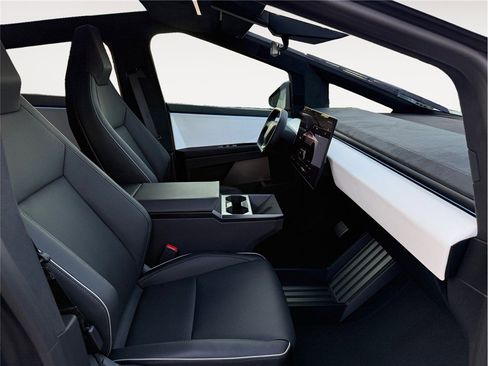 Used 2024 Tesla Cybertruck Cyberbeast image 15