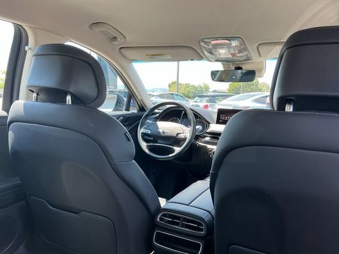 Used 2023 Genesis G80 2.5T AWD/4WD image 23