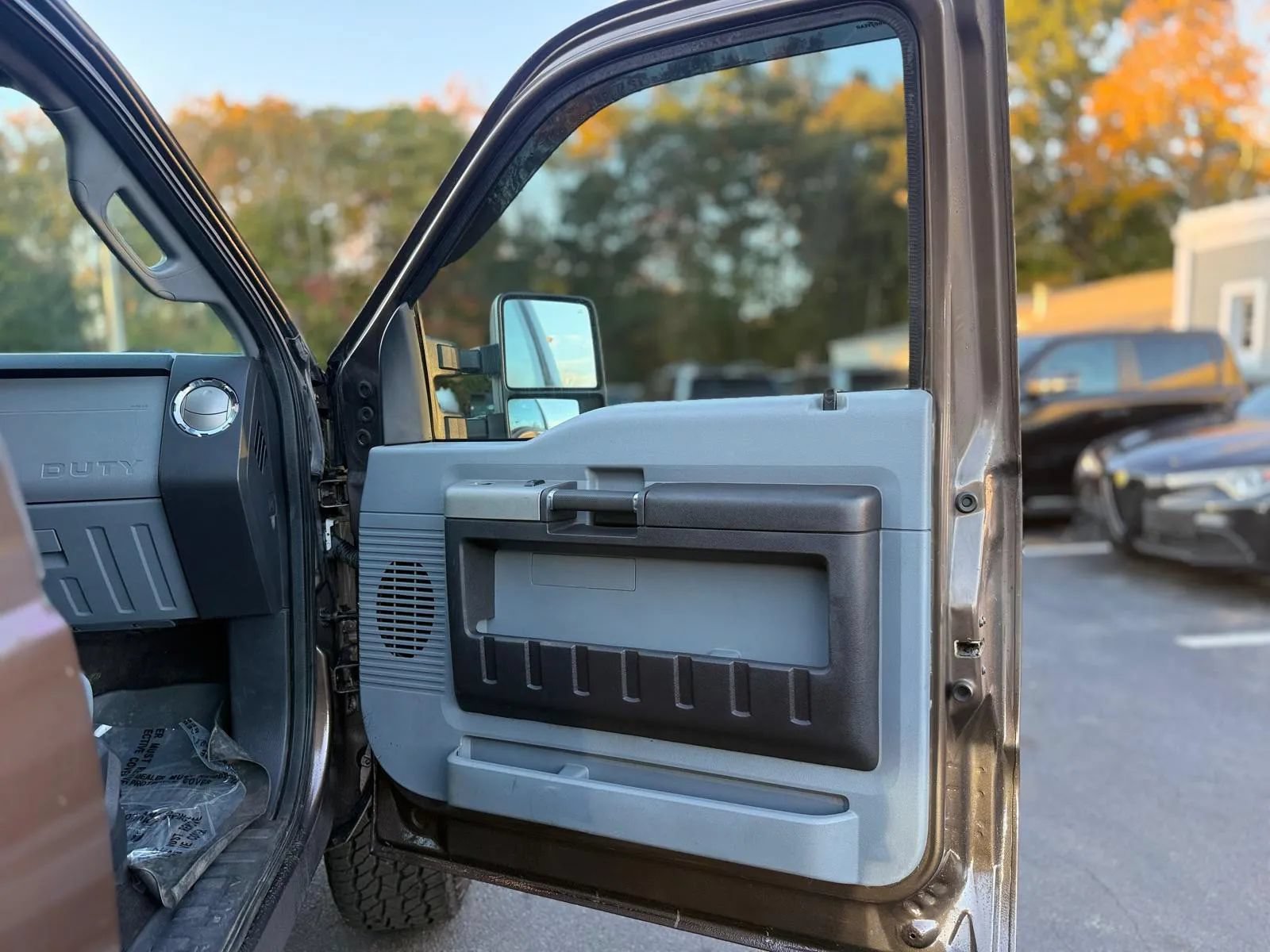 Used 2016 Ford F250 XLT w/ XLT Value Package AWD/4WD image 29