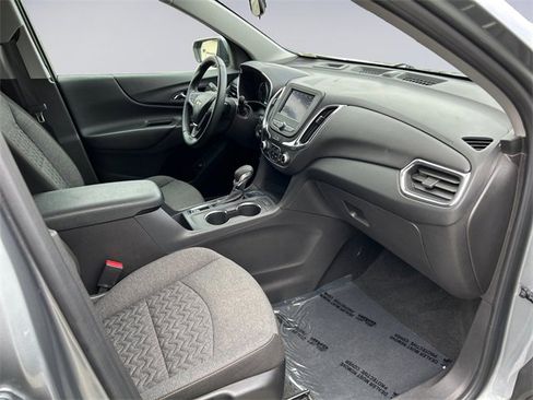 Used 2024 Chevrolet Equinox LT image 15