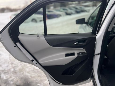 Used 2019 Chevrolet Equinox LT image 29