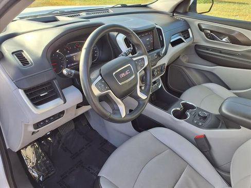 Used 2023 GMC Terrain SLT w/ Tech Package image 16
