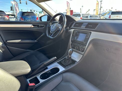 Used 2019 Volkswagen Passat 2.0T Wolfsburg image 25