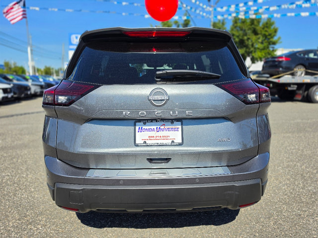 Used 2026 Nissan Rogue SV w/ Cold Weather Package AWD/4WD image 5