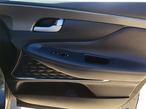 Used 2020 Hyundai Santa Fe Limited image 7