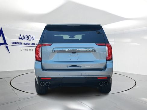 Used 2023 GMC Yukon Denali Ultimate AWD/4WD image 3